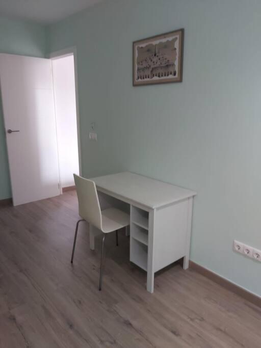 Apartamento Modern Flat At Garbinet With Wifi Alicante Exterior foto